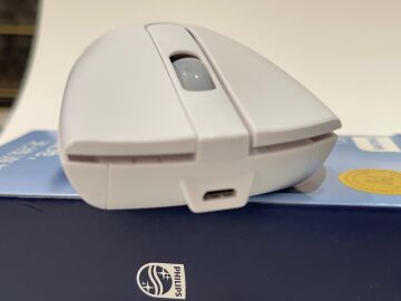 Philips M211 Sessiz Şarjlı Kablosuz Optik Mouse Beyaz (Pil ve Şarj Kablosu Dahil)